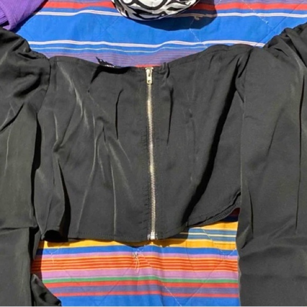 Black zip Crop Blouse & Multi Colored High Waisted Shorts - Picture 5 of 11
